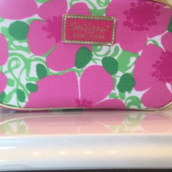 Lilly Pulitzer cosmetic bag - Picture 2 of 6